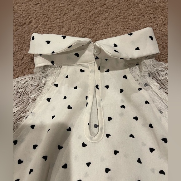 Women's Junior SHEIN black heart print collar top with mesh sholuder sleeves - Picture 10 of 11